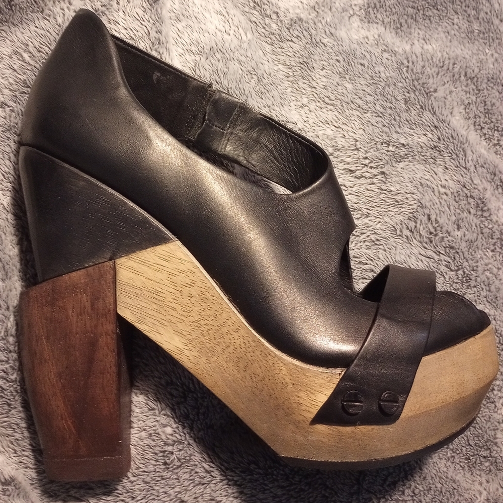 Women's size 9 open toe platform shoes by Allsaints